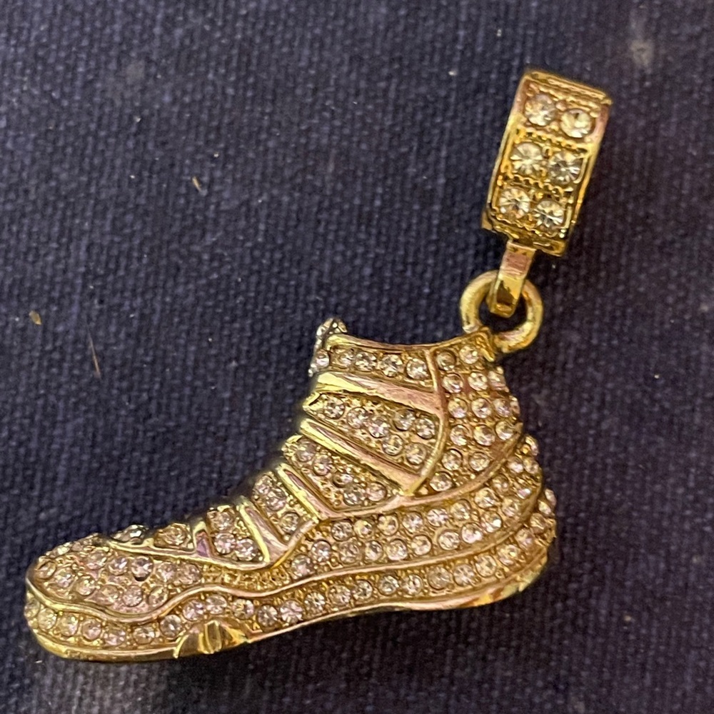 Mens Sneaker Pendant
